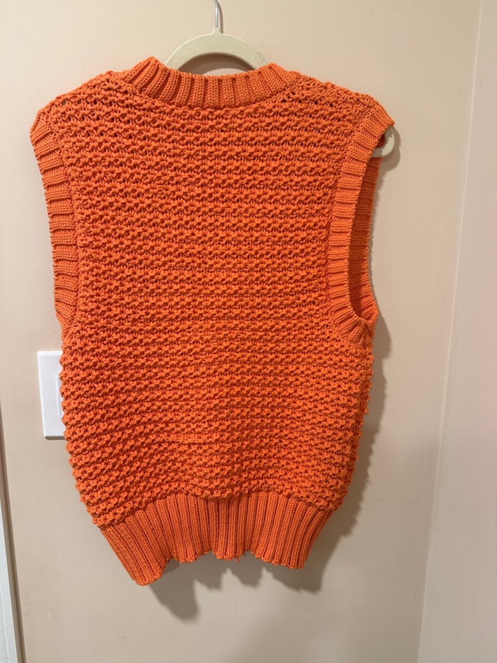 Varley Bright Orange Textured Knit V-Neck Sweater Vest - Picture 2 of 3